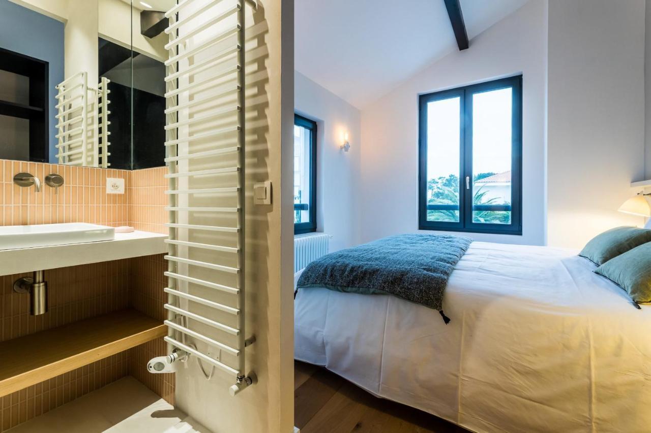 Leonie Keyweek Close To The Lighthouse And Biarritz's Golf Course Biarritz